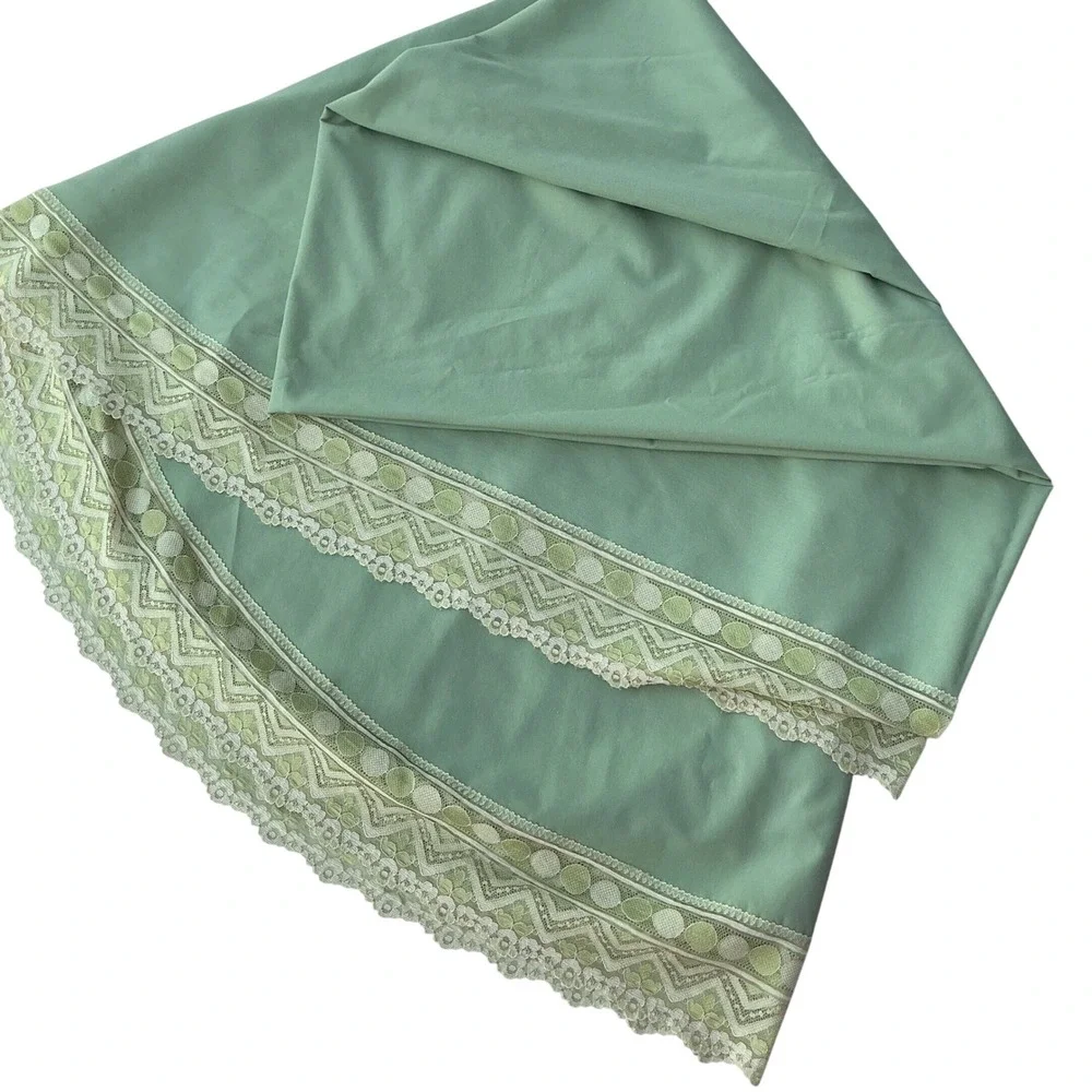 Homemade 70s Tablecloth Rectangular 68x104 Sage Green Lace Trim‎ Vintage